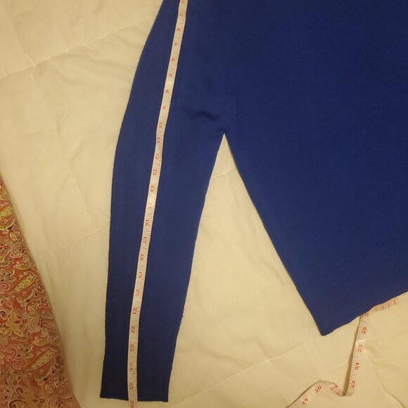 Max Studio Women's 100% Extra Fine Merino Wool Blue Pullover Sweater Size L-XL - Picture 9 of 11